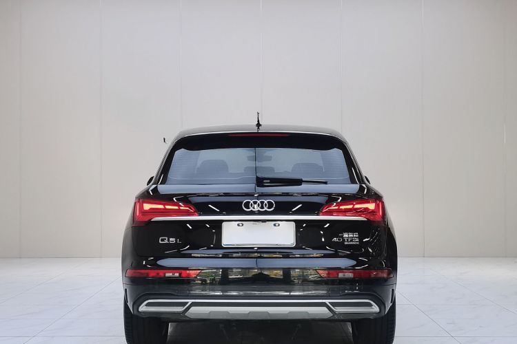 奥迪Q5L 2023款 40T 豪华致雅型车身外观6006