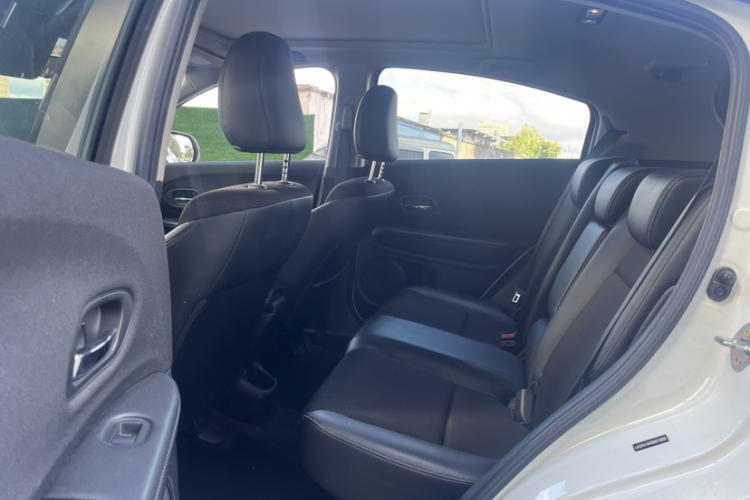 本田 缤智 2020款 1.5L CVT先锋版中控内饰7002