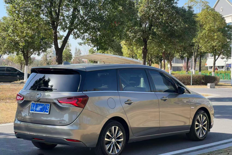 别克GL6 2018款 18T 6座尊贵型局部细节57