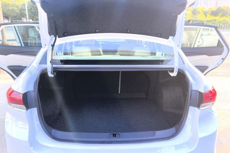 别克 英朗 2019款 15T 双离合互联精英型 国V局部细节23