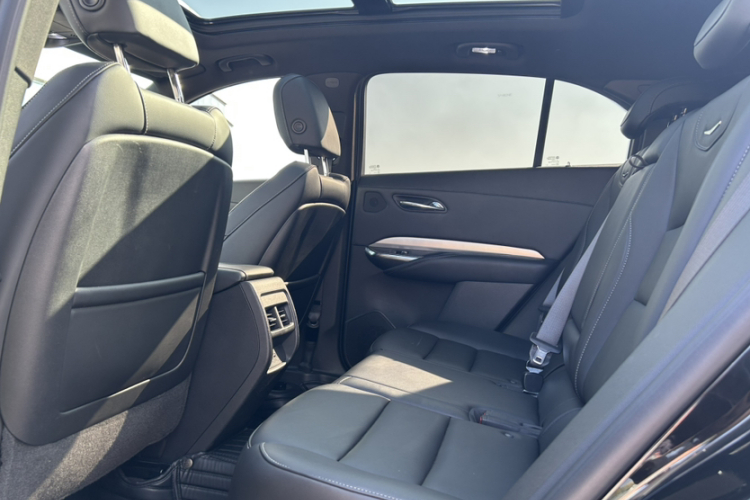 凯迪拉克XT4 2020款 28T 两驱领先型中控内饰7005