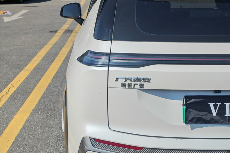 埃安 AION Y 2023款 Plus 510 乐享版车身外观6004