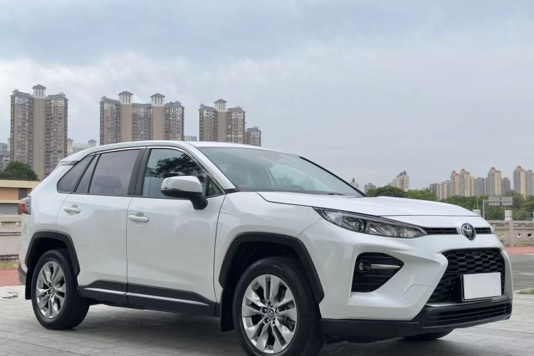 丰田 威兰达 2020款 2.0L CVT两驱豪华版车身外观6002