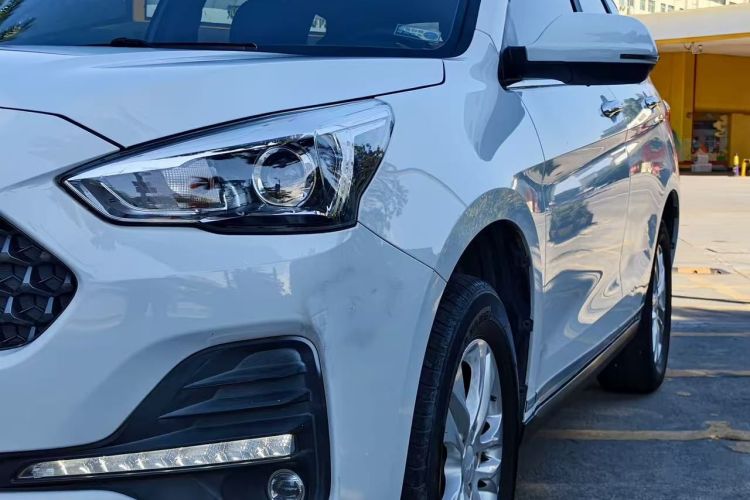 哈弗M6 2019款 1.5T DCT两驱精英型 国VI车身外观6006