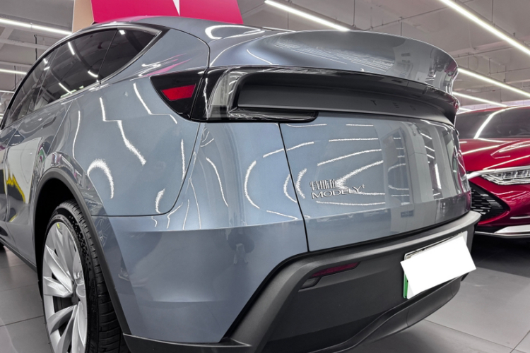 特斯拉 Model Y 2025款 长续航全轮驱动版车身外观6004