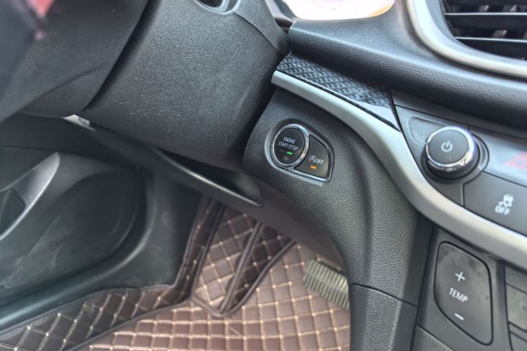 别克 英朗 2016款 15N 自动豪华型局部细节9011