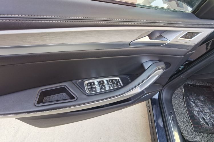 众泰 大迈X7 2018款 2.0T 自动尊贵型中控内饰7007