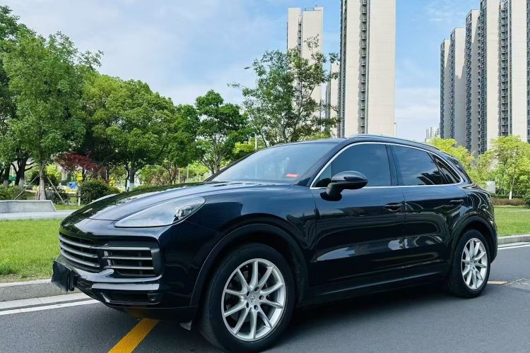 保时捷 2018款 Cayenne 3.0T车身外观1