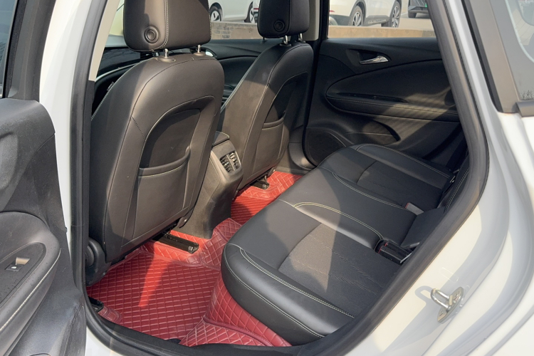 别克 威朗 2020款 20T CVT领先型中控内饰7001