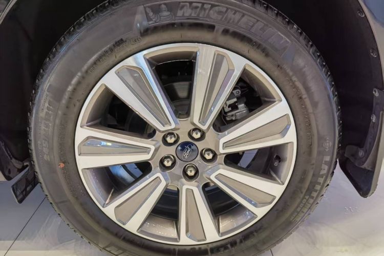 福特 锐界 2021款 PLUS EcoBoost 245 两驱铂锐型 5座车身外观6005