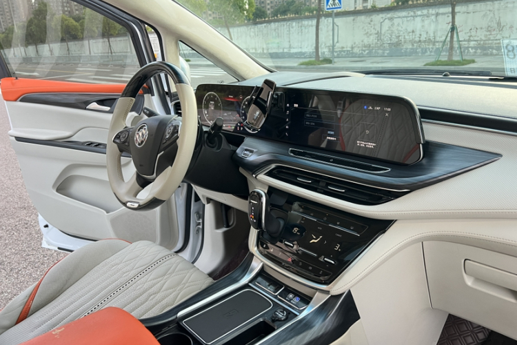 别克GL8 2021款 ES陆尊 653T 舒适型中控内饰7009