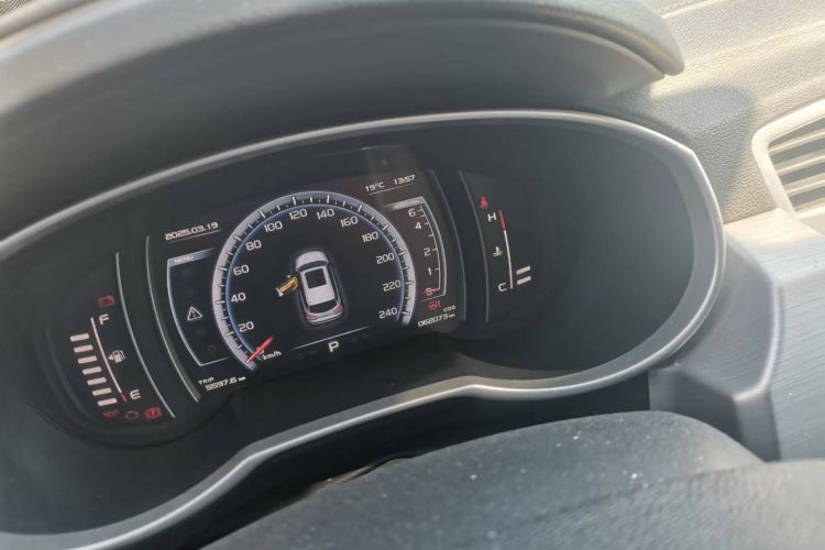 吉利汽车 博越 2016款 1.8TD 自动智慧型中控内饰15