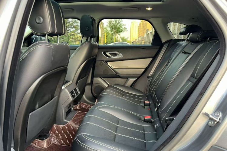 路虎 揽胜星脉 2018款 P300 S中控内饰7003