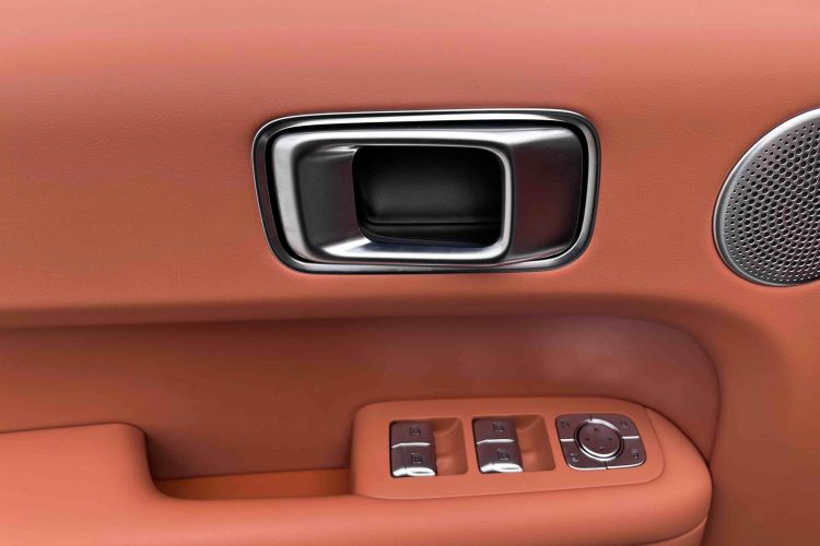 理想汽车 理想L6 2024款 Max中控内饰7011