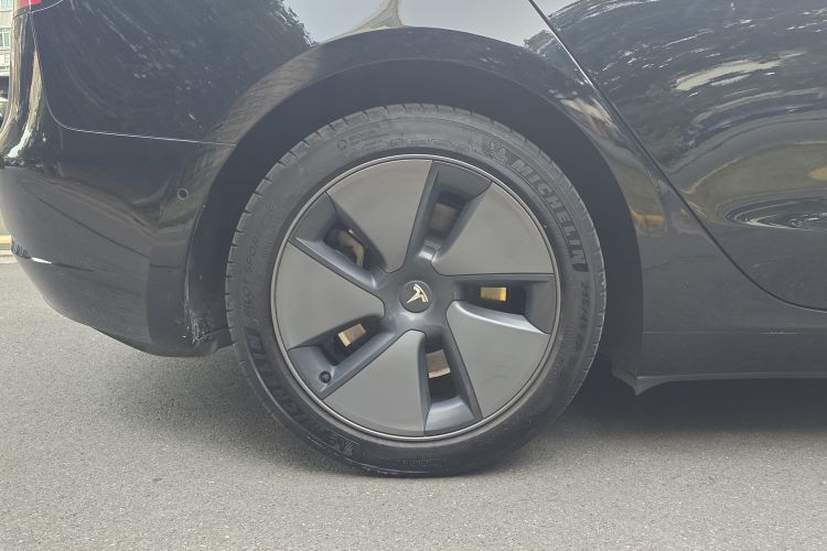 特斯拉 Model 3 2021款 标准续航后驱升级版 3D6局部细节9005