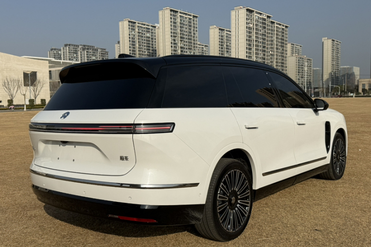 蔚来ES8 2026款 六座行政豪华版车身外观6005