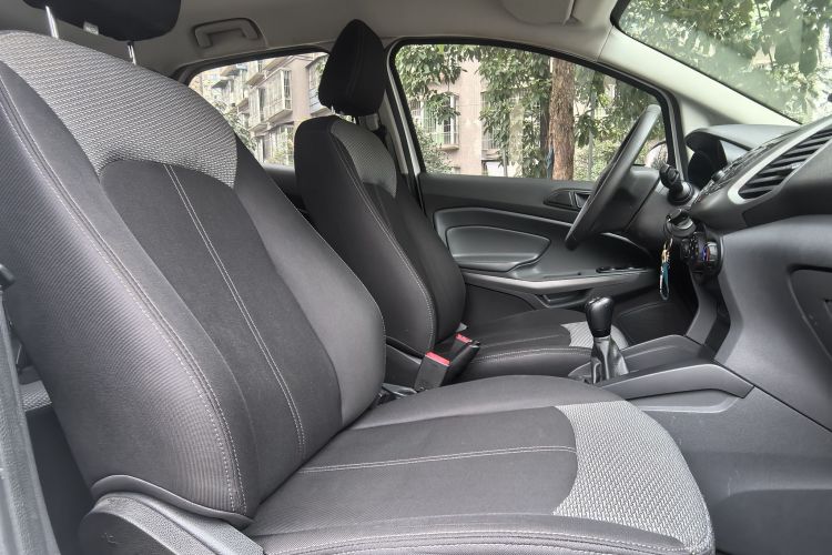 福特 翼搏 2017款 1.5L 手动舒适型局部细节41