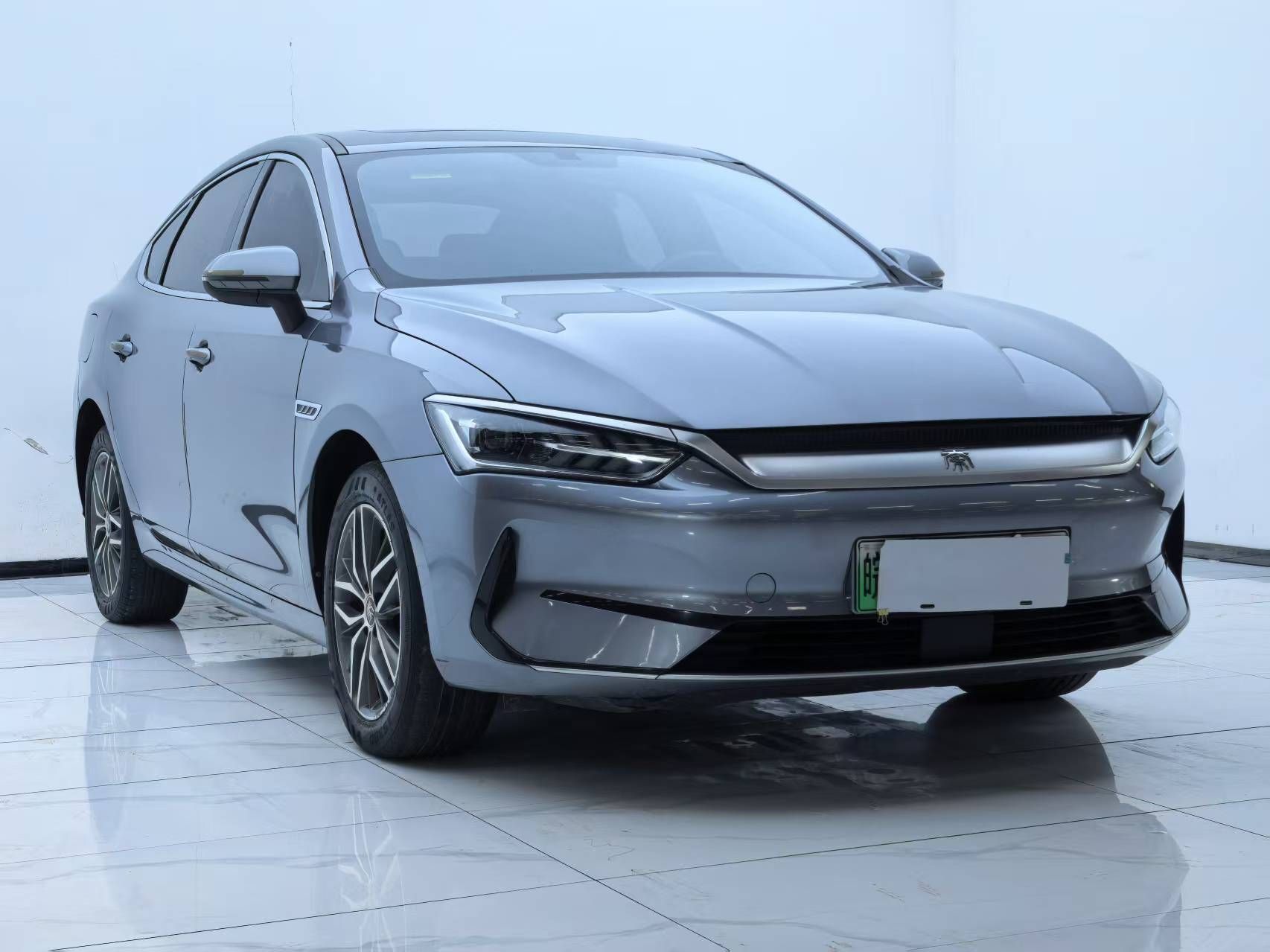 比亚迪 秦PLUS 2021款 EV 400KM 豪华型