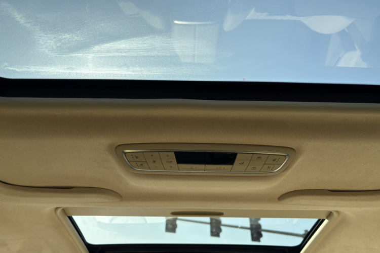 别克GL8 2023款 ES陆尊 豪华型局部细节22