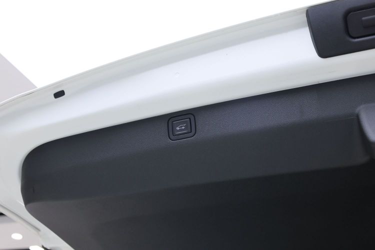 别克 昂科旗 2020款 28T 四驱尊贵型局部细节9001