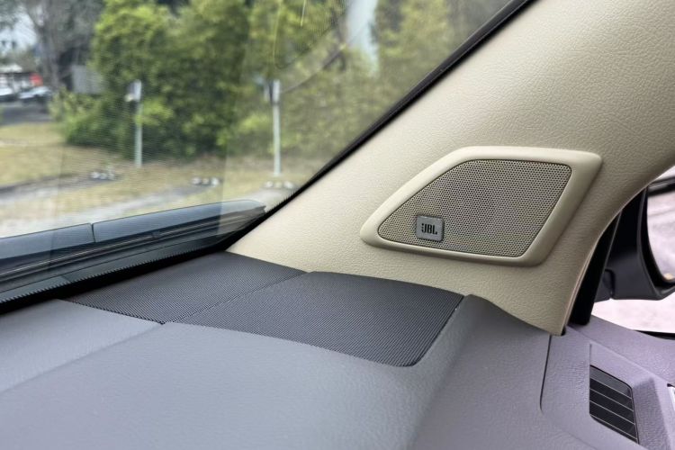 丰田 普拉多 2016款 3.5L 自动TX-L NAVI中控内饰7012