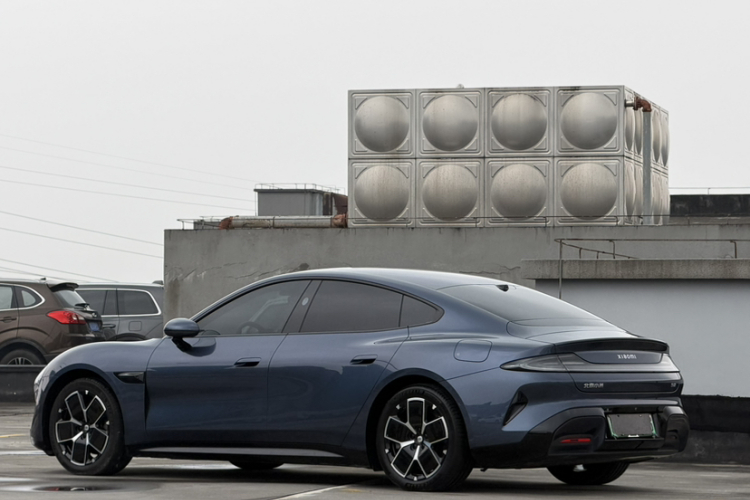 小米汽车 小米SU7 2024款 后驱长续航智驾版车身外观6008