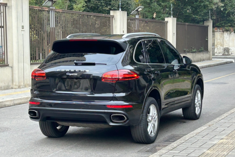 保时捷 2016款 Cayenne Platinum Edition 3.0T车身外观6009