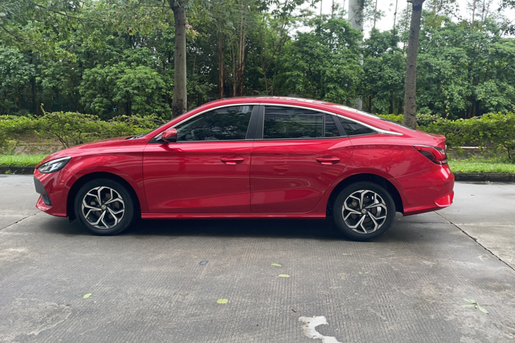 名爵 MG5 2022款 180DVVT CVT青春豪华版车身外观6005