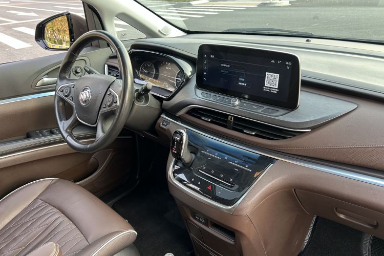 别克GL8 2023款 陆上公务舱 652T 豪华型中控内饰7007