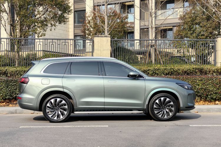 鸿蒙智行 问界M7 2022款 1.5T 后驱舒适版车身外观6003