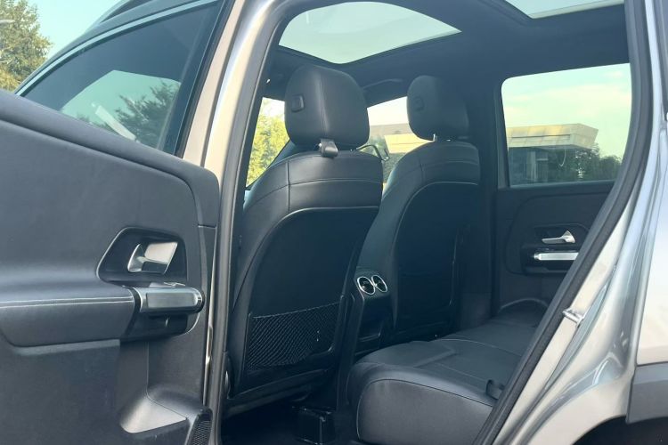 奔驰GLB 2021款 GLB 180 时尚型中控内饰7003