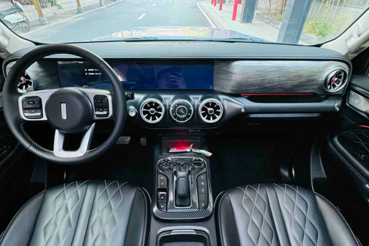 坦克300 2021款 越野版 2.0T 挑战者中控内饰7005