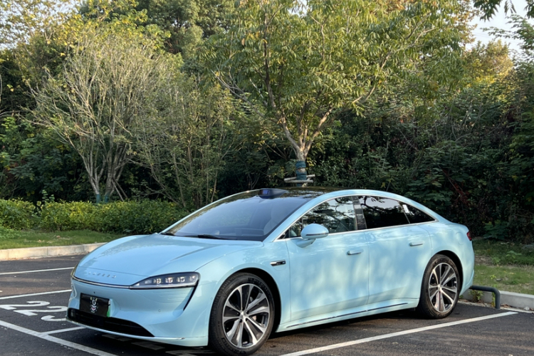 鸿蒙智行 智界S7 2025款 705km Max车身外观6007