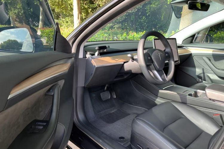 特斯拉 Model 3 2022款 后轮驱动版局部细节19