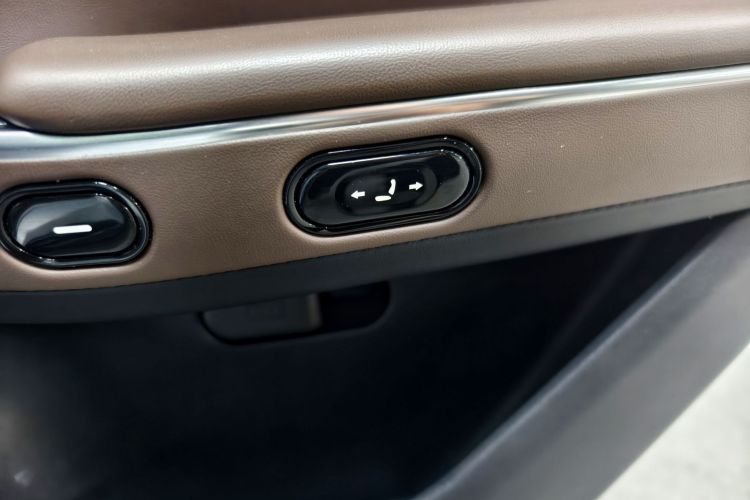 零跑汽车 零跑C01 2023款 606舒享版中控内饰7008