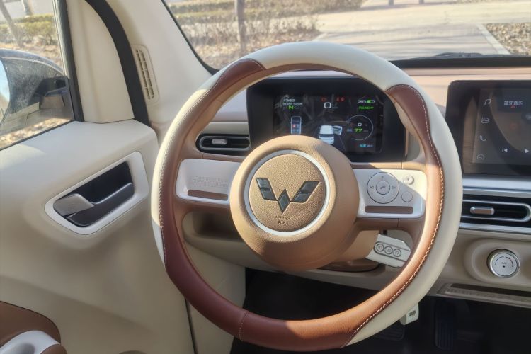 五菱汽车 宏光MINIEV 2024款 第三代 215km 进阶版中控内饰7002