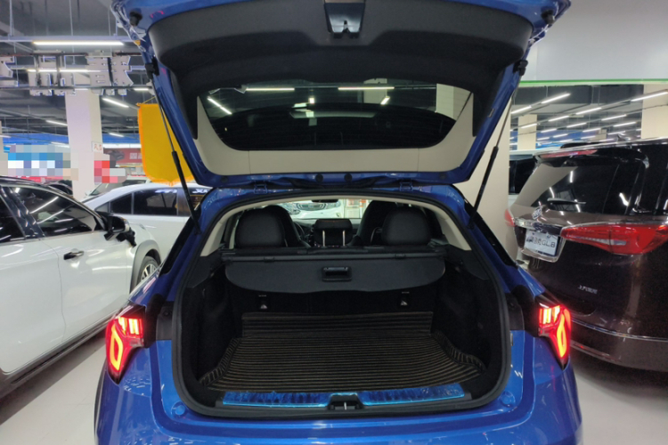 领克02 2018款 2.0T DCT四驱劲Pro版 国V中控内饰7006