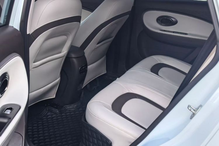 江淮钇为 钇为3 2023款 505km 冠军版中控内饰7007