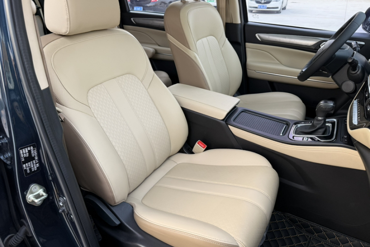 广汽传祺 传祺M6 2021款 PRO 270T 自动豪华版中控内饰7005