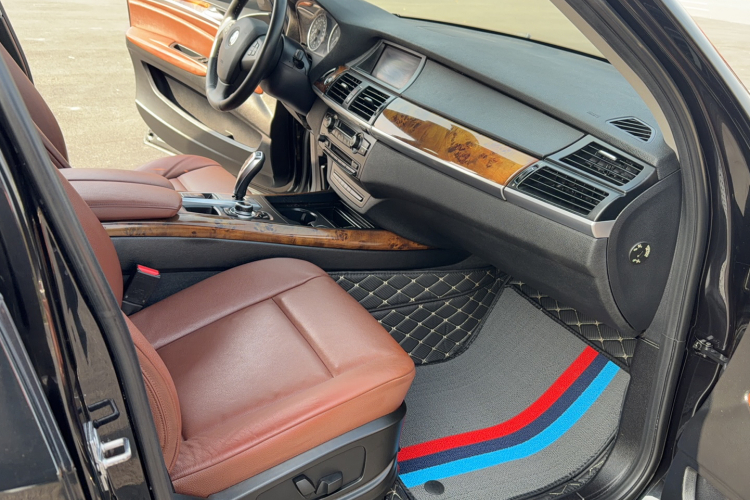 宝马X5(进口) 2011款 xDrive35i 领先型中控内饰7004