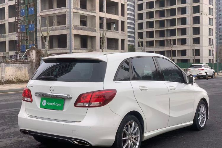 奔驰B级 2015款 B 200 动感型车身外观6004