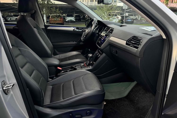 大众 途观L新能源 2019款 430PHEV 混动旗舰版中控内饰7004