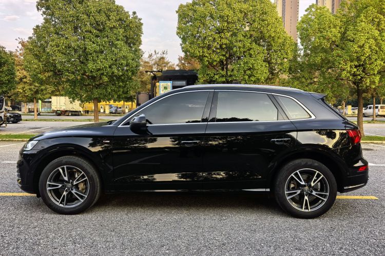 奥迪Q5L 2020款 45 TFSI 尊享时尚型车身外观6003