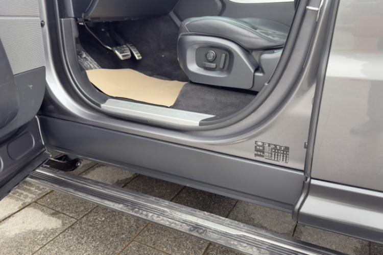 路虎 揽胜运动版 2016款 3.0 SC V6 HSE DYNAMIC中控内饰7003