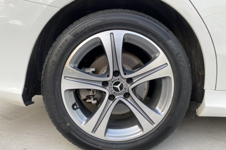 奔驰C级 2019款 改款 C 260 L 运动版车身外观6007