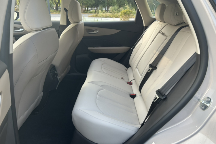 名爵 MG ES5 2025款 425plus 后驱版中控内饰7004