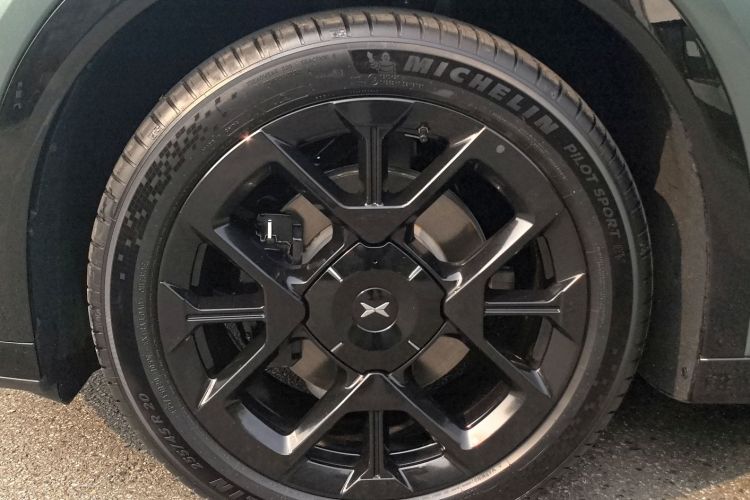 小鹏G7 2025款 702 超长续航 Ultra车身外观6008