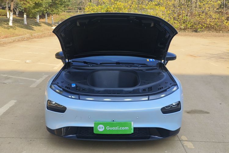 小鹏P7 2021款 480N车身外观6008