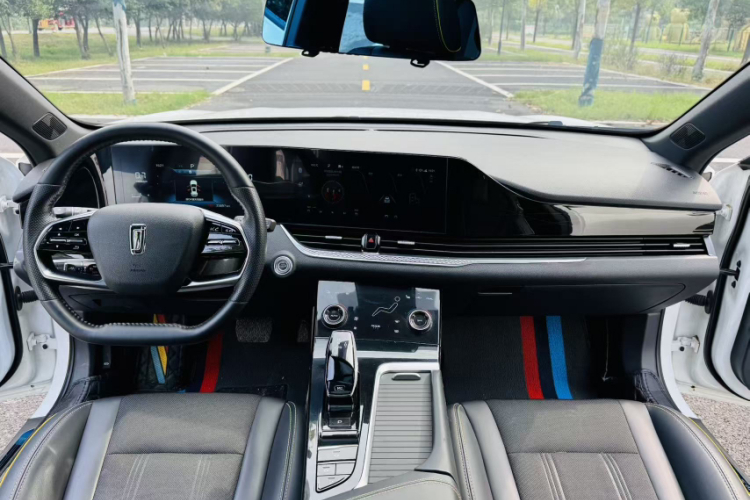 奔腾B70S 2022款 1.5T 智潮统帅中控内饰7002