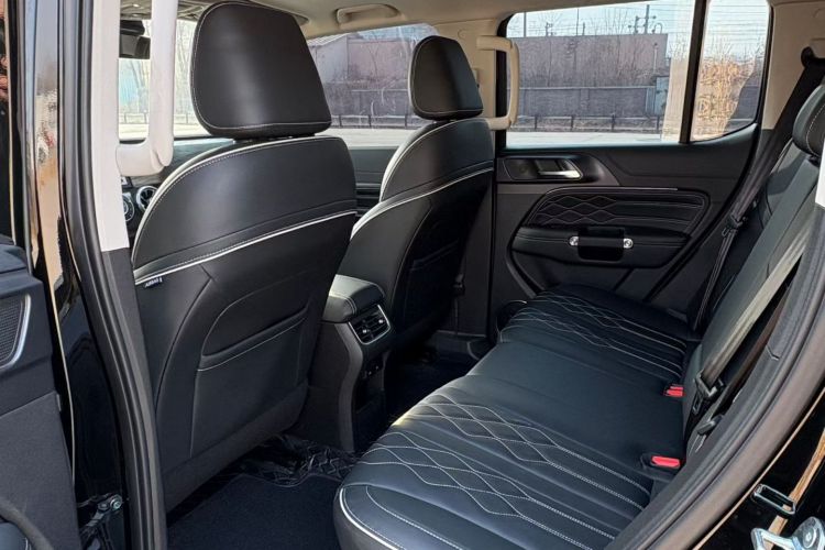 坦克300 2024款 2.0T 挑战者中控内饰7006